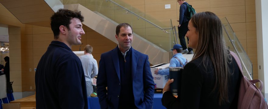 From Campus to Career: Kick Off Homecoming Weekend at the Alumni & Student Professional Networking Reception